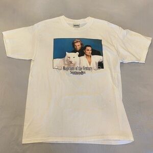 90’s Vintage Siegfried & Roy Magicians of the Century T-Shirt, Men’s Large.